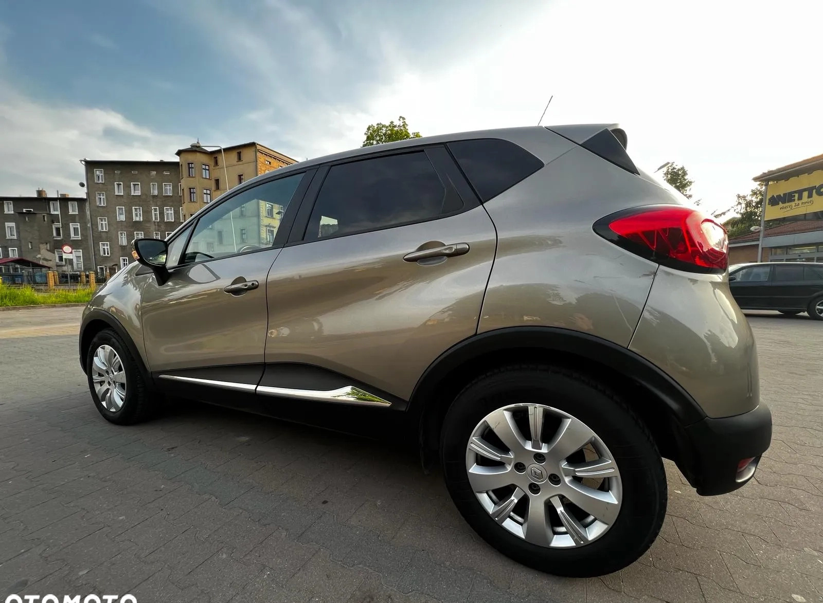 Renault Captur cena 37500 przebieg: 152000, rok produkcji 2013 z Wrocław małe 37